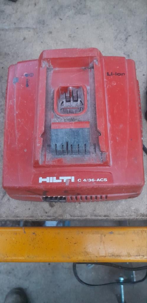 Hilti oplader c 4/36-ACS, Doe-het-zelf en Verbouw, Ophalen of Verzenden, Gebruikt