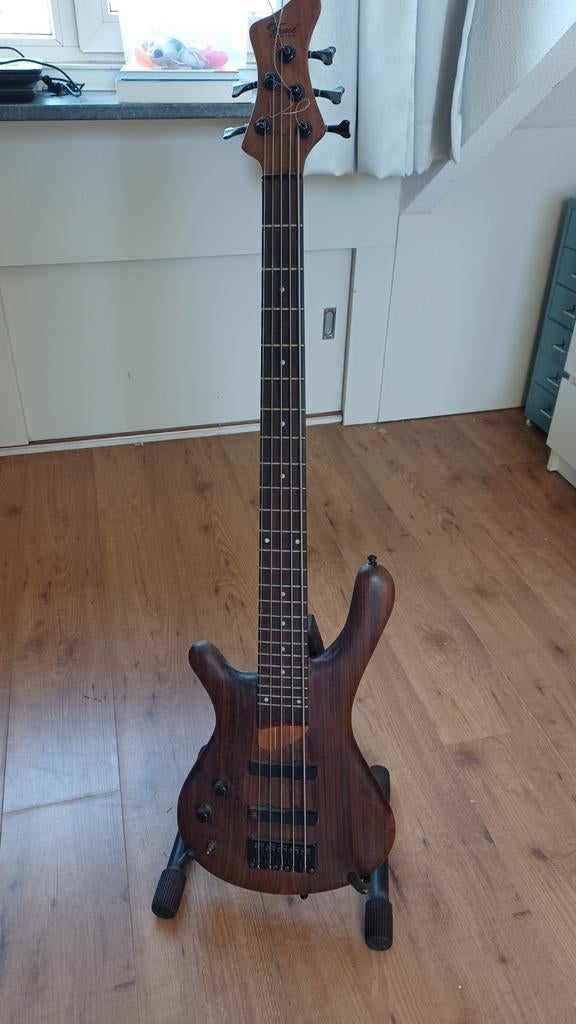 Fame 5-snarige Linkshandige Basgitaar, Muziek en Instrumenten, Snaarinstrumenten | Gitaren | Bas, Ophalen of Verzenden, Gebruikt