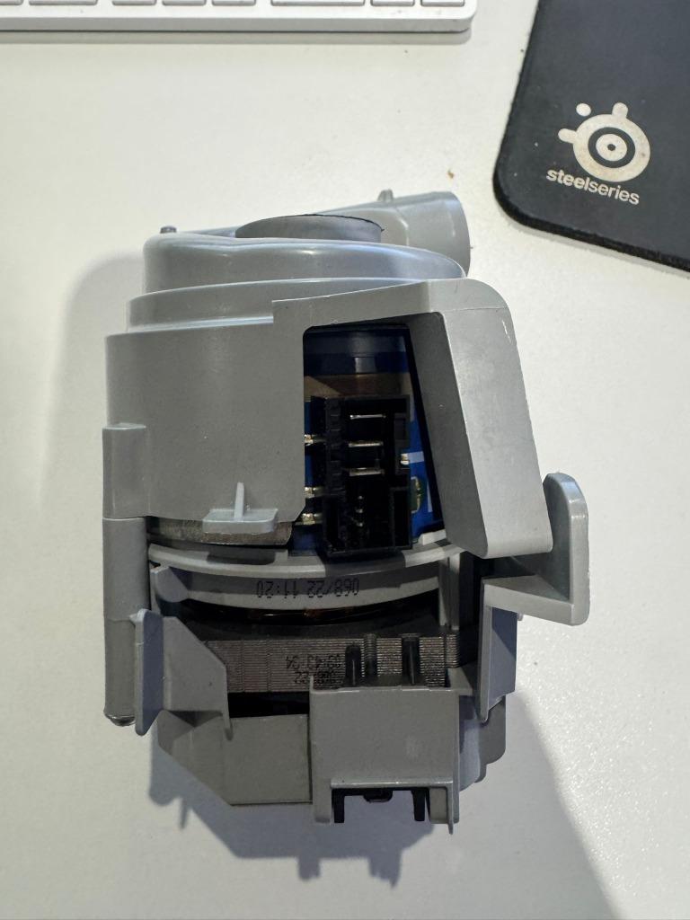 Bosch Siemens omwalspomp NIEUW NIEUW, Witgoed en Apparatuur, Energieklasse A of zuiniger, Minder dan 85 cm, Nieuw, Ophalen of Verzenden