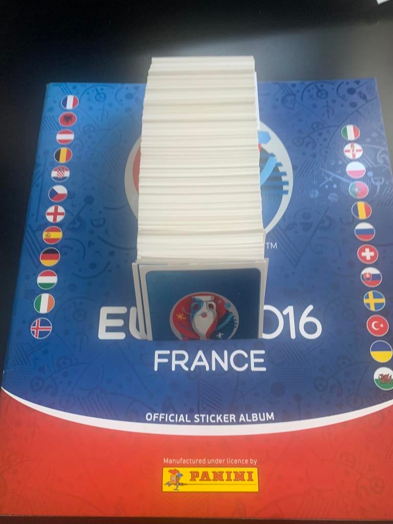 Panini Euro 2016 complete losse stickerset + leeg album, Ophalen of Verzenden, Zo goed als nieuw, Meerdere stickers