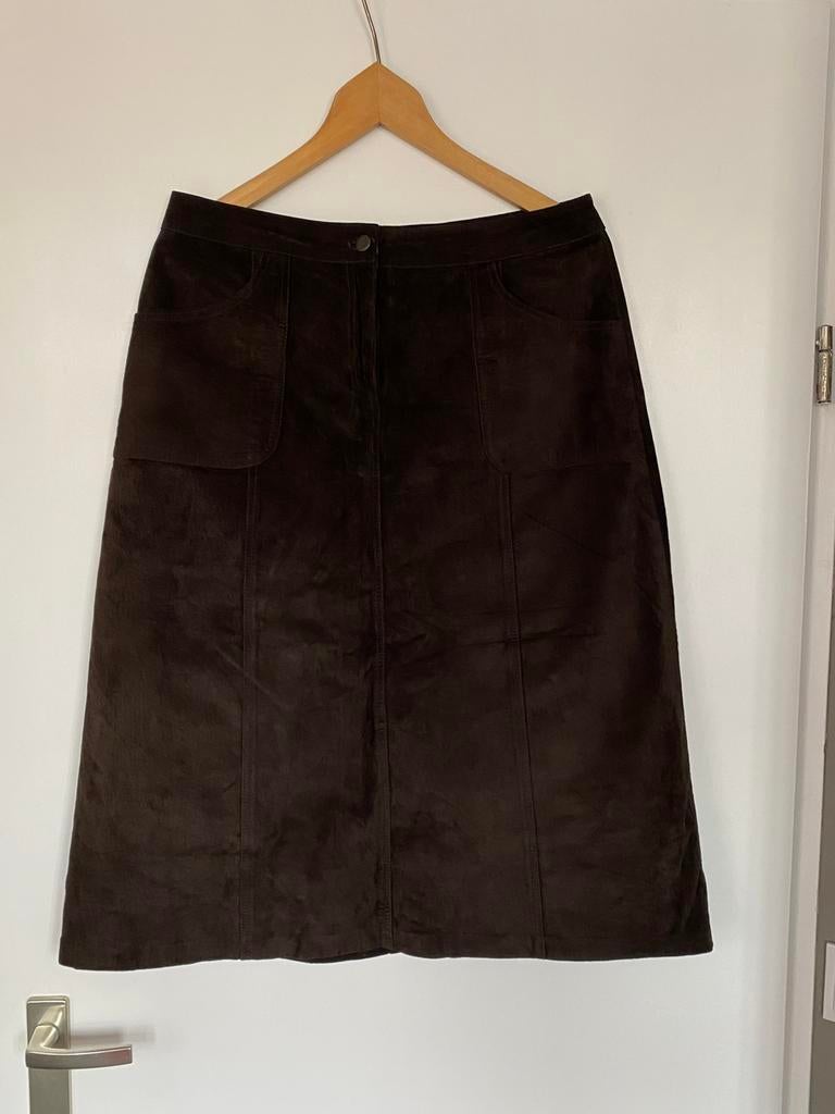 Mooie donkerbruine, suède rok, Maat 38/40 (M), Bruin, Ophalen of Verzenden, Zo goed als nieuw