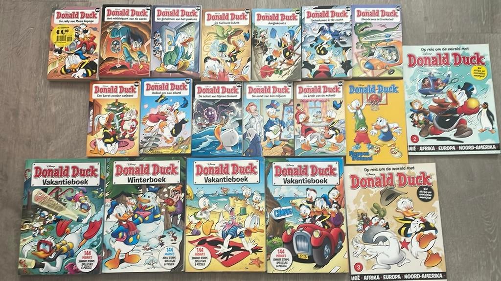 Donald Duck strips groot pakket - 12 pockets, vakantieboeken, Boeken, Meerdere stripboeken, Ophalen of Verzenden, Gelezen