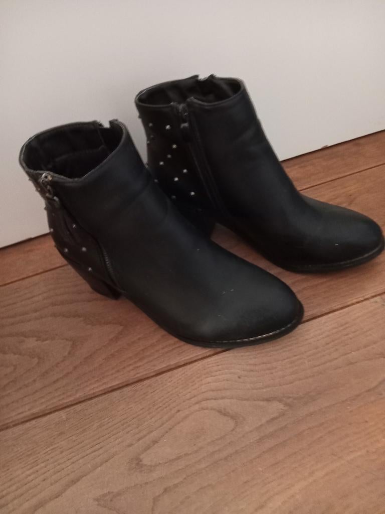Z.g.a.n. dameslaarsjes 39, Kleding | Dames, Ophalen of Verzenden, Zo goed als nieuw, Sneakers of Gympen
