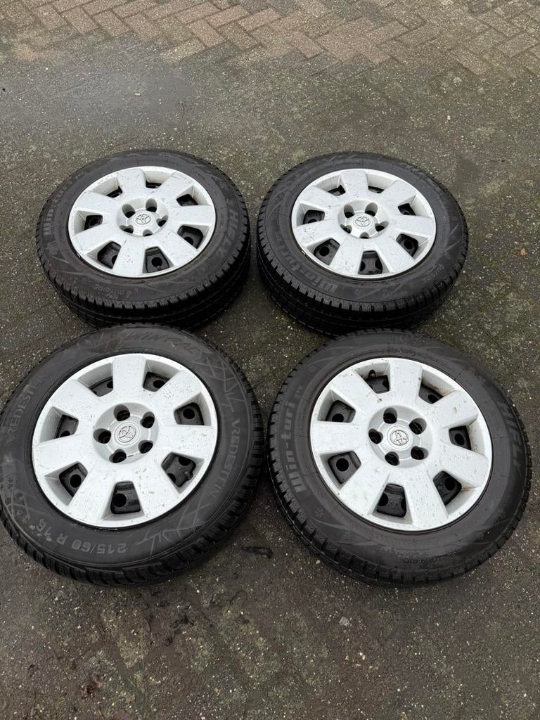 Toyota Verso Winterset 215/60/16 ZGAN, Auto-onderdelen, Banden en Velgen, Banden en Velgen, Winterbanden, 16 inch, 215 mm, Personenwagen