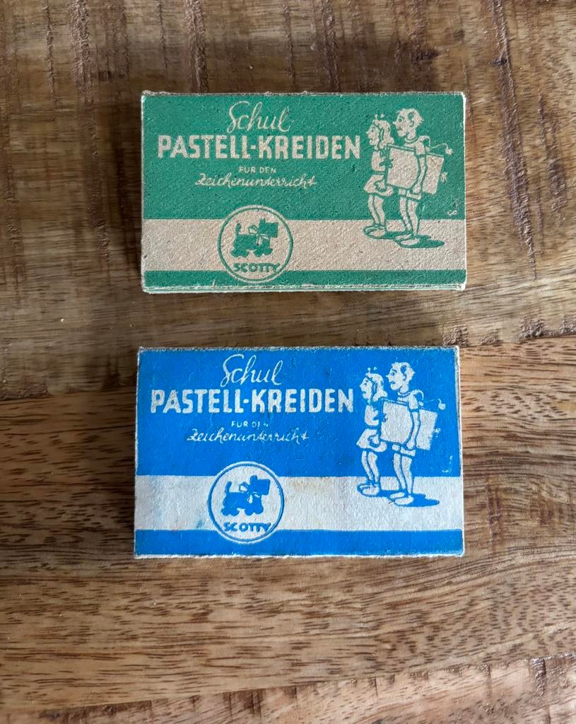 Oude krijtjes en puntenslijper schotse terrier, Ophalen of Verzenden
