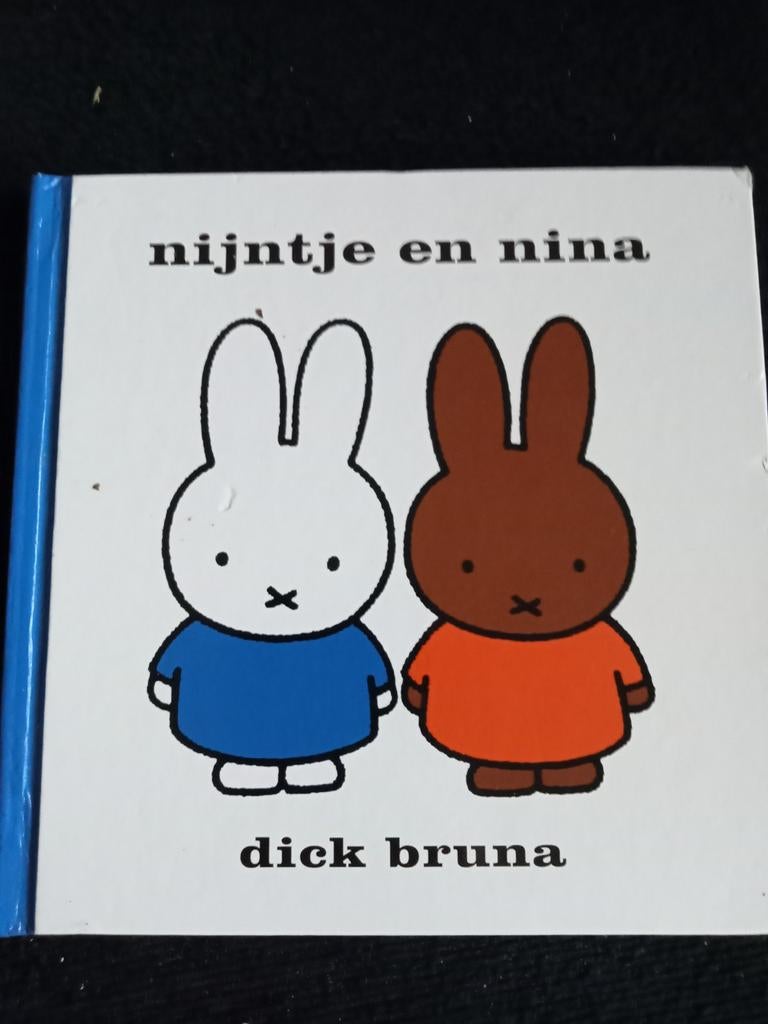 Dick Bruna - Nijntje en Nina, Fictie algemeen, Ophalen of Verzenden, Zo goed als nieuw, Dick Bruna