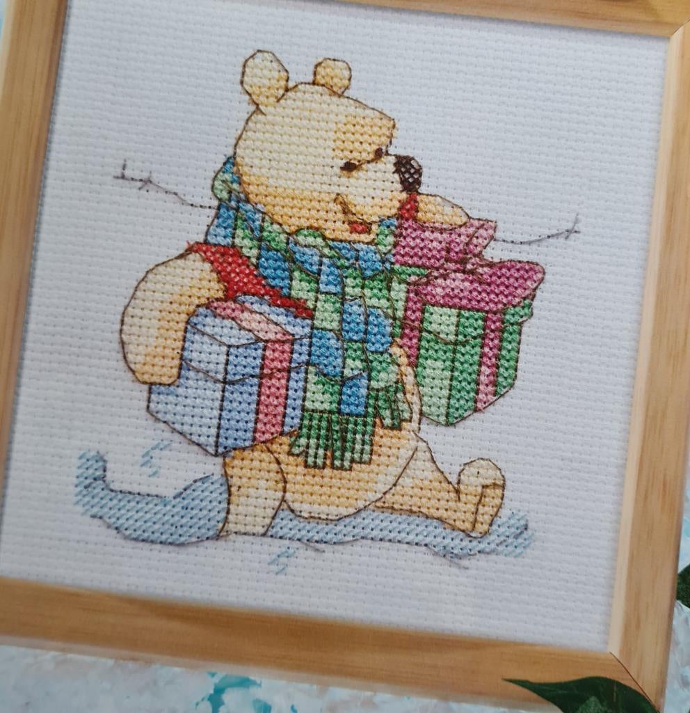 Winnie de Pooh met Kerst cadeaus borduurpatroon, Ophalen, Nieuw, Handborduren, Patroon