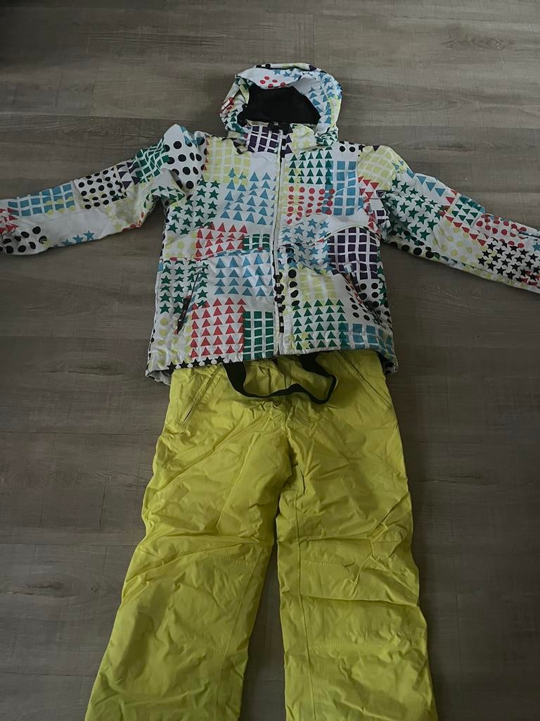Meisjes skipak (maat 140) met accesoires, Ophalen, Gebruikt, Maat 140