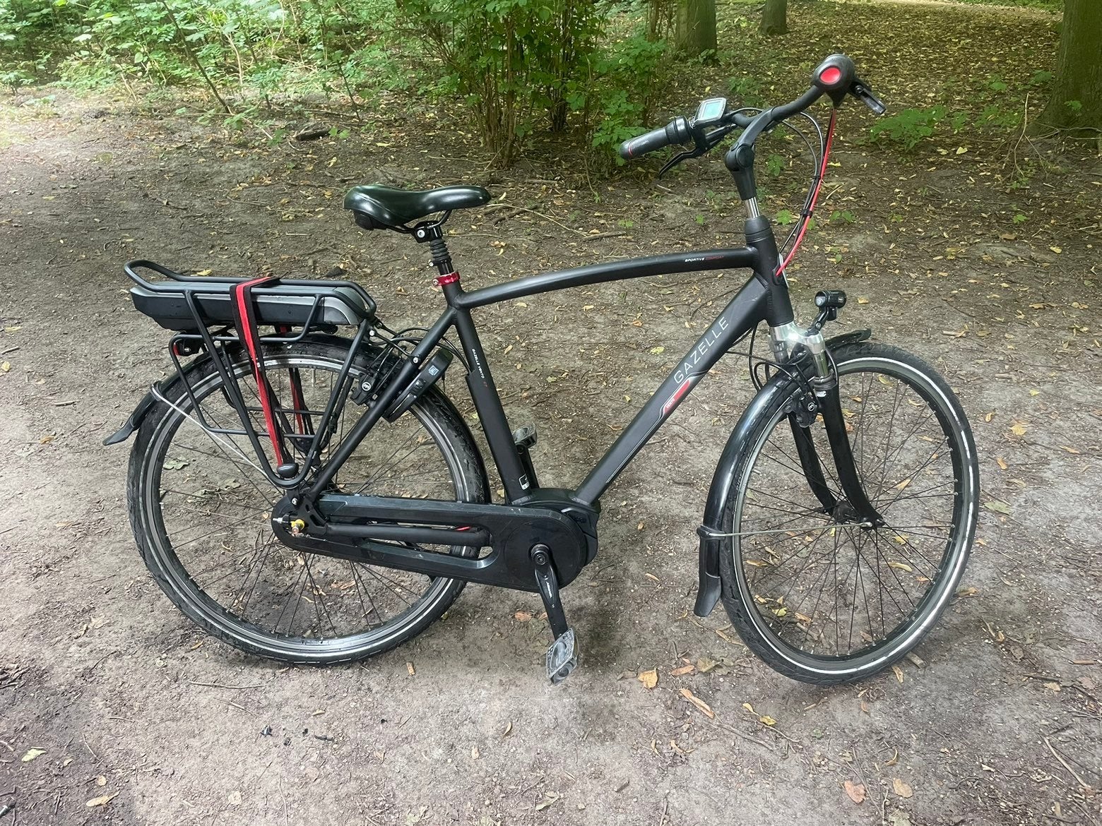 Gazelle elektrische fiets met lichte gebreken, Fietsen en Brommers, Elektrische fietsen, Ophalen, Gebruikt, Gazelle