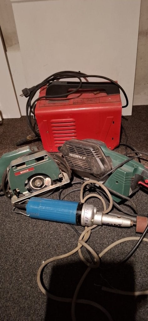 Lasapparaat + schuurbandmachine + afkortmachine + slijptol, Ophalen, Gebruikt, Minder dan 150 ampère, Overige typen