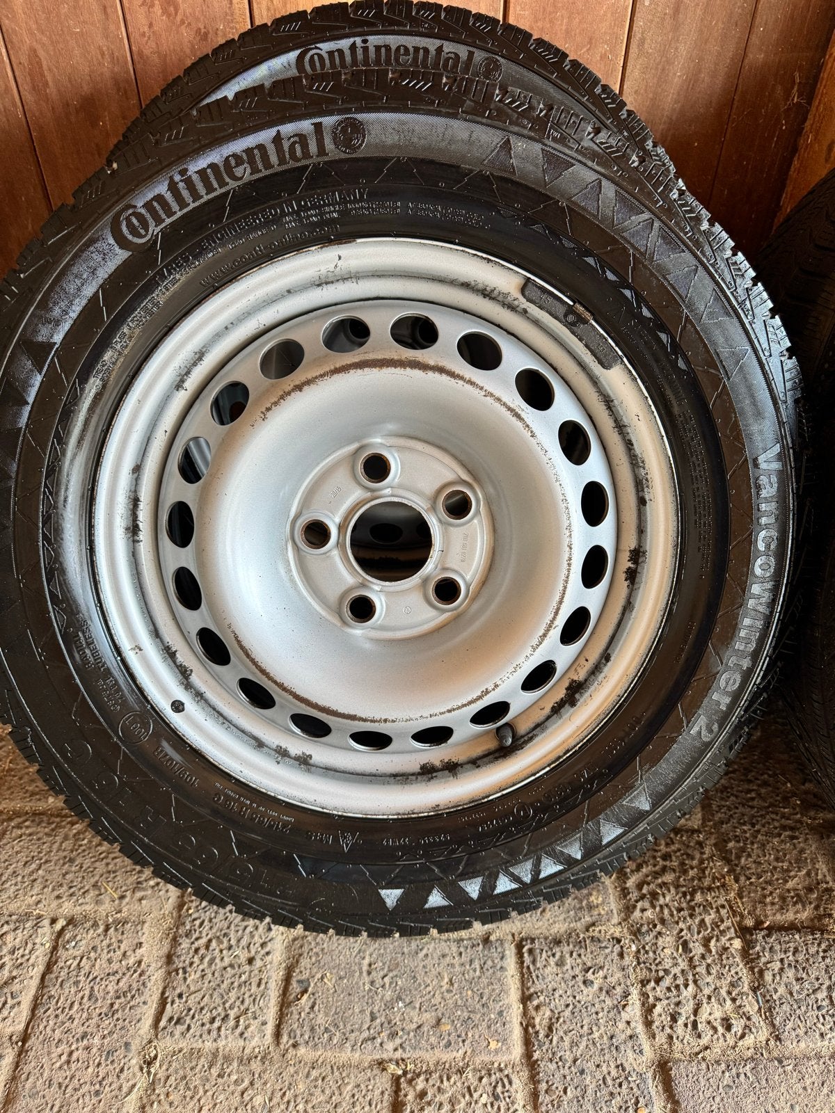 VW Transporter winterbanden 215/65/16, Ophalen, Gebruikt