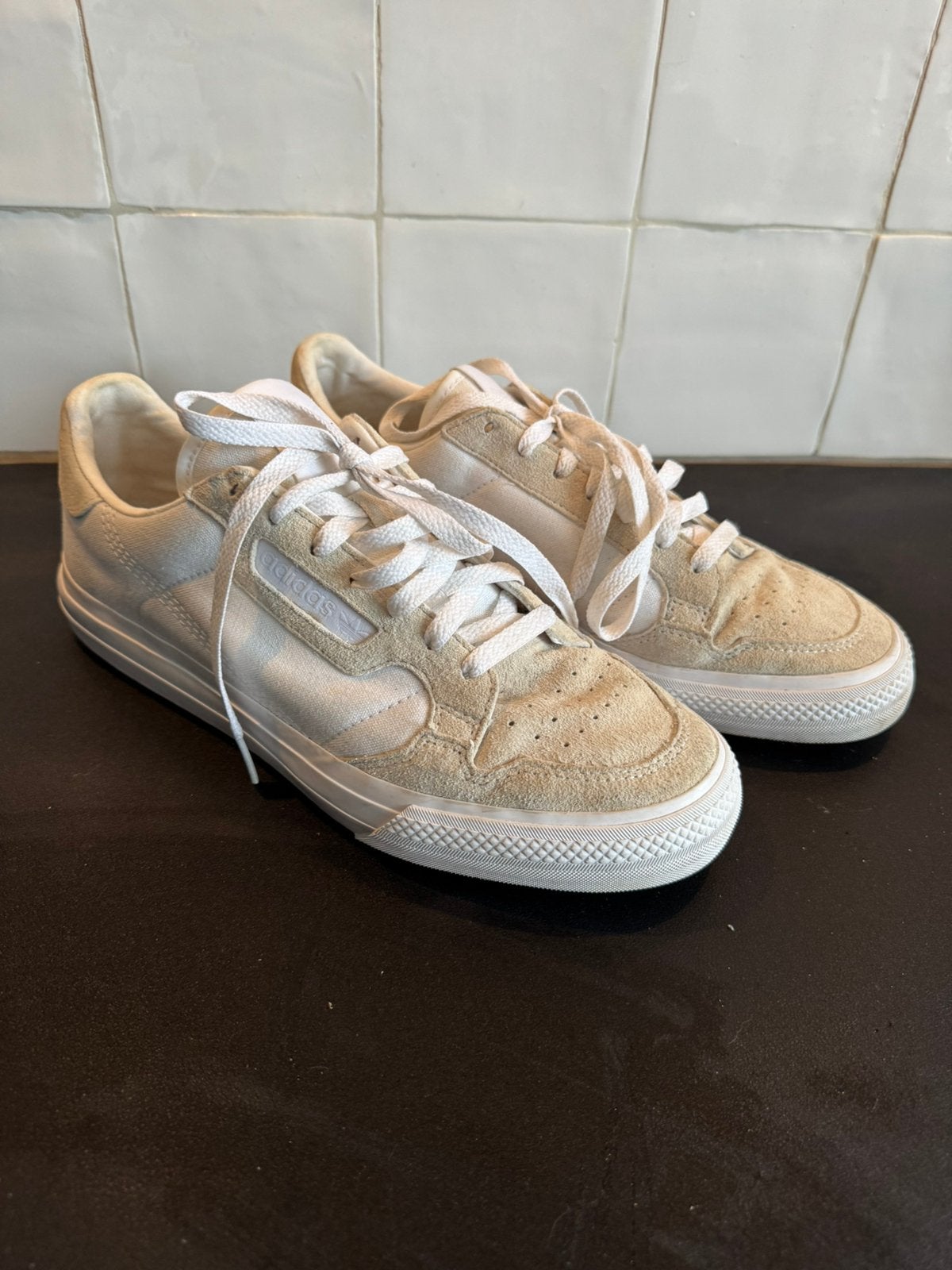 Sneaker, Wit, Ophalen of Verzenden, Sneakers of Gympen, Gedragen