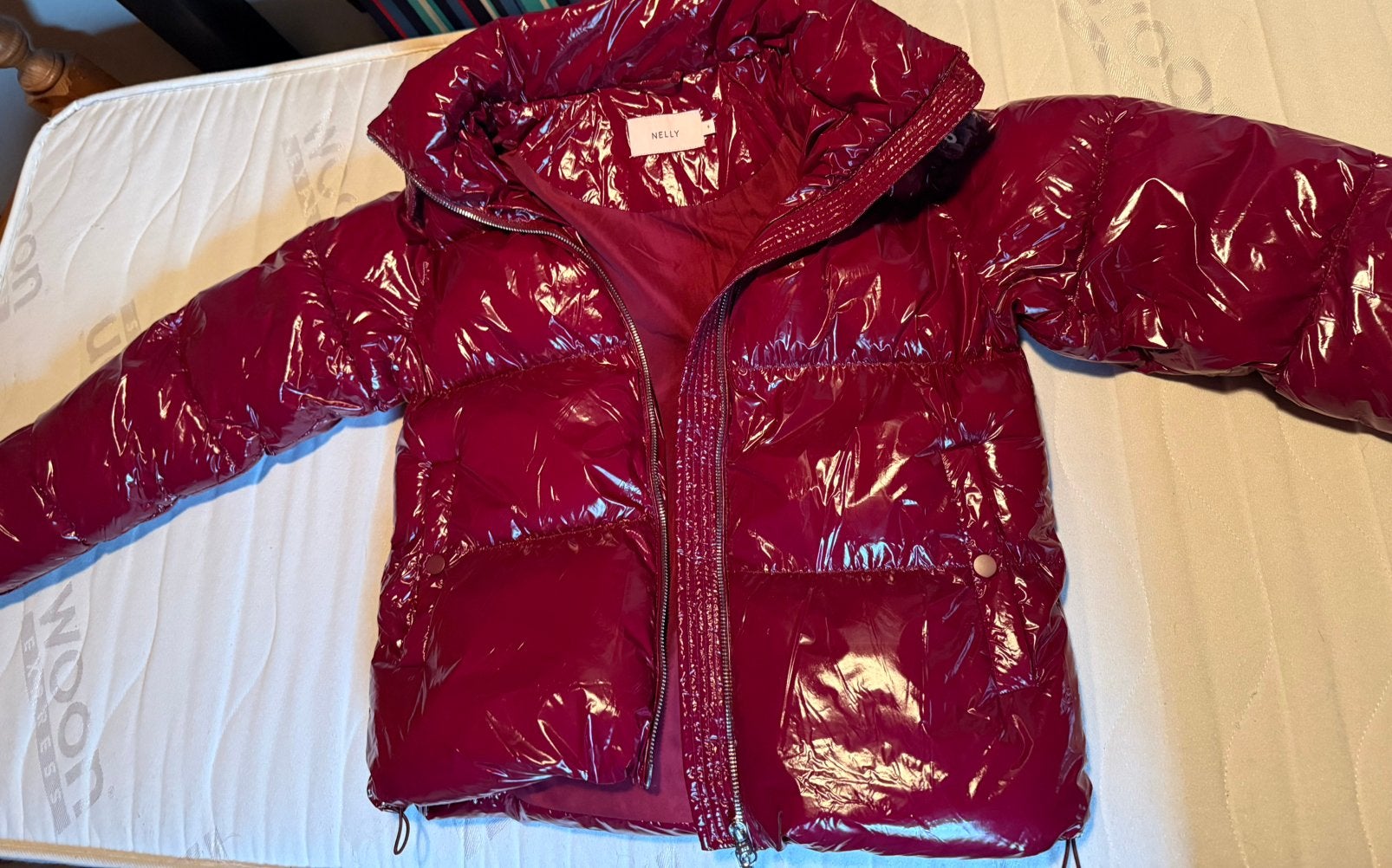 Winterjas rood nieuw, Kleding | Dames, Jassen | Winter, Ophalen of Verzenden, Zo goed als nieuw, Rood