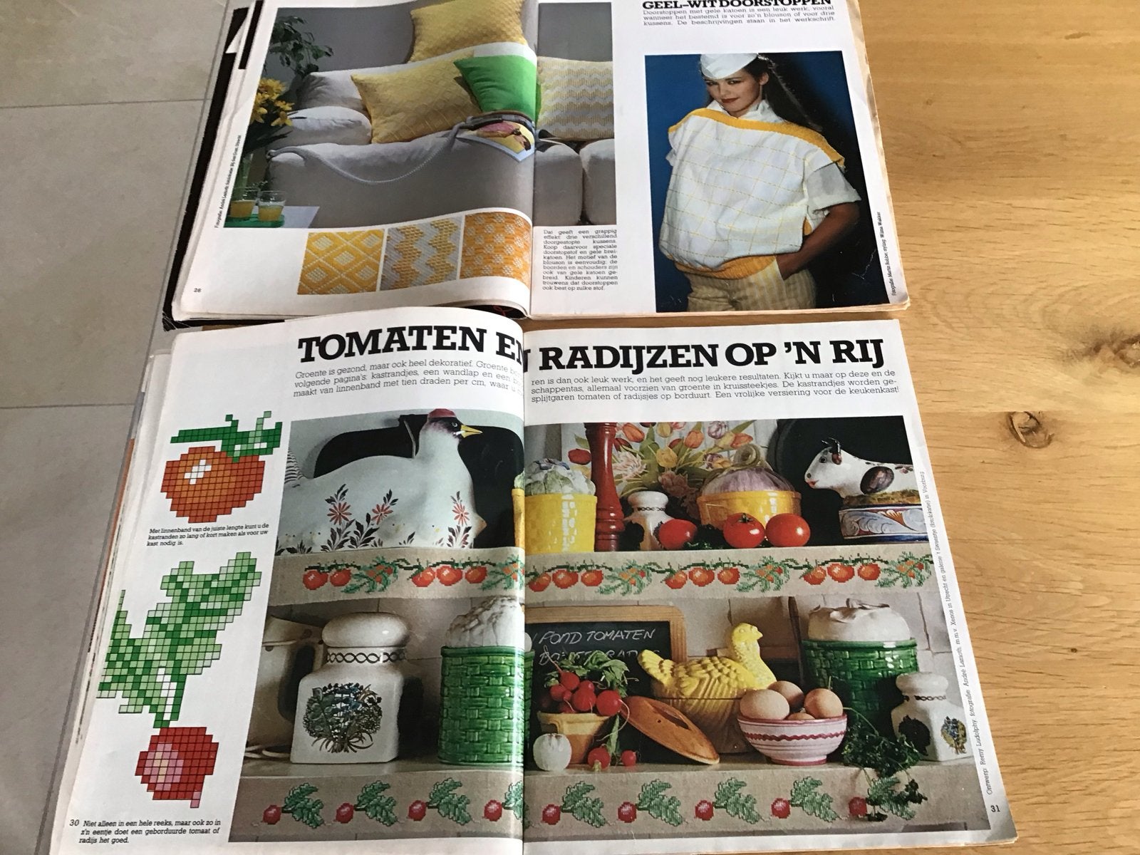 Ariadne Handwerkbladen - Jaren '80 - 2 stuks, Ophalen of Verzenden, Gelezen, Breien en Haken