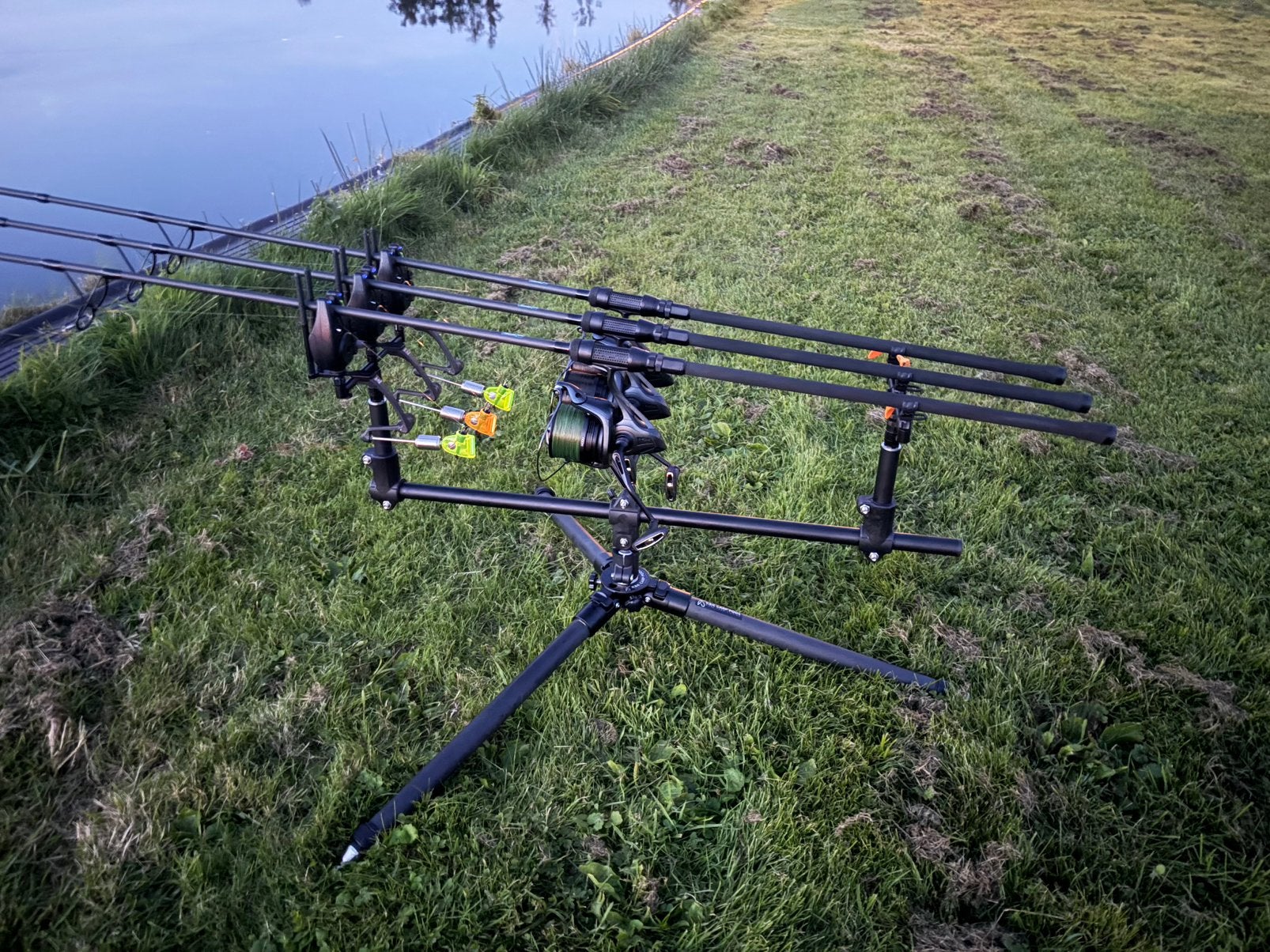 Handbouw hengels 10ft 3lb - 4 stuks, Watersport en Boten, Ophalen of Verzenden, Zo goed als nieuw, Werphengel
