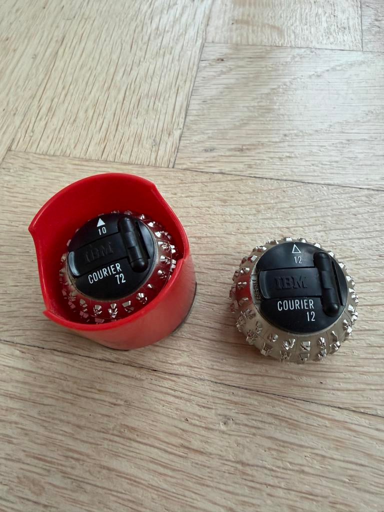 IBM bolletjes voor typemachine, Ophalen of Verzenden, Zo goed als nieuw