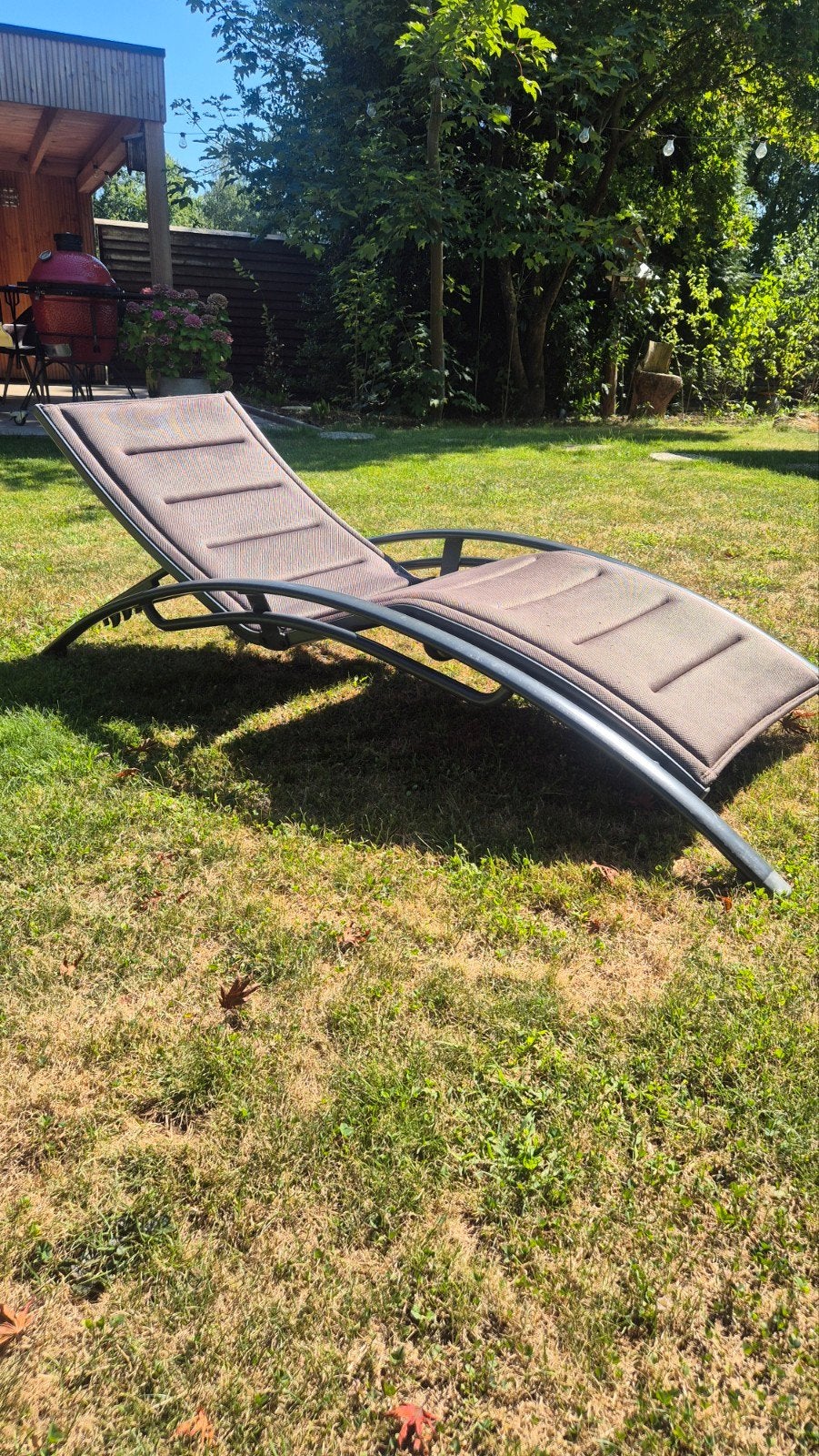 Comfortabele ligstoel met verstelbare rugleuning, Tuin en Terras, Ophalen, Gebruikt, Metaal, Verstelbaar
