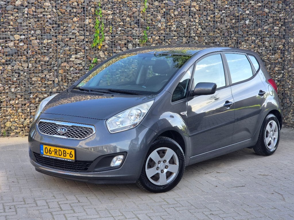 Kia Venga 1.4 CVVT Seven |Camera|Airco|Cruise|NAP|APK, Auto's, Voorwielaandrijving, Euro 5, Stof, Zwart
