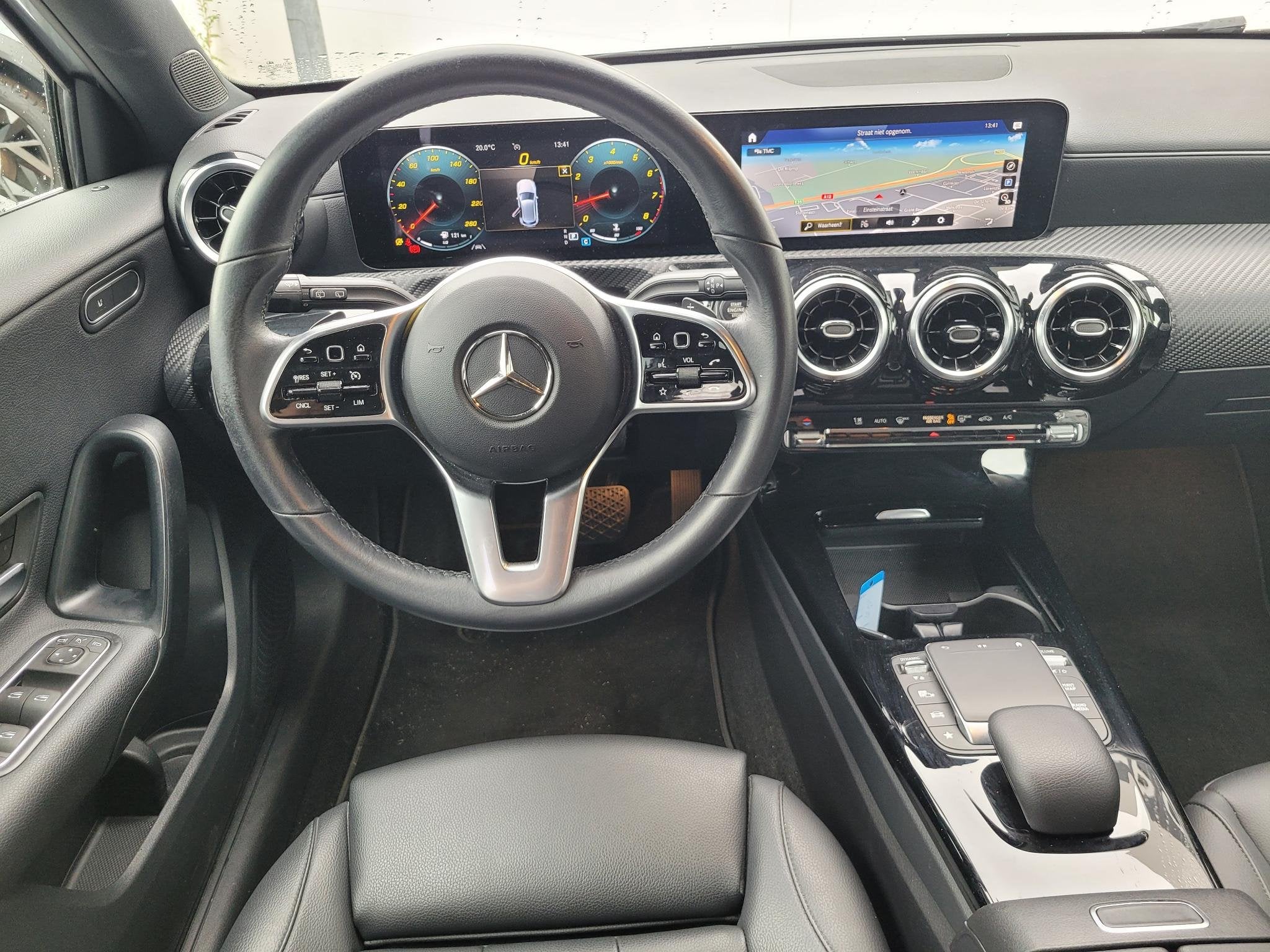 Mercedes-Benz A-klasse 180 Business Line | Automaat | Leder, Auto's, 136 pk, Gebruikt, 4 cilinders, Met garantie (alle)