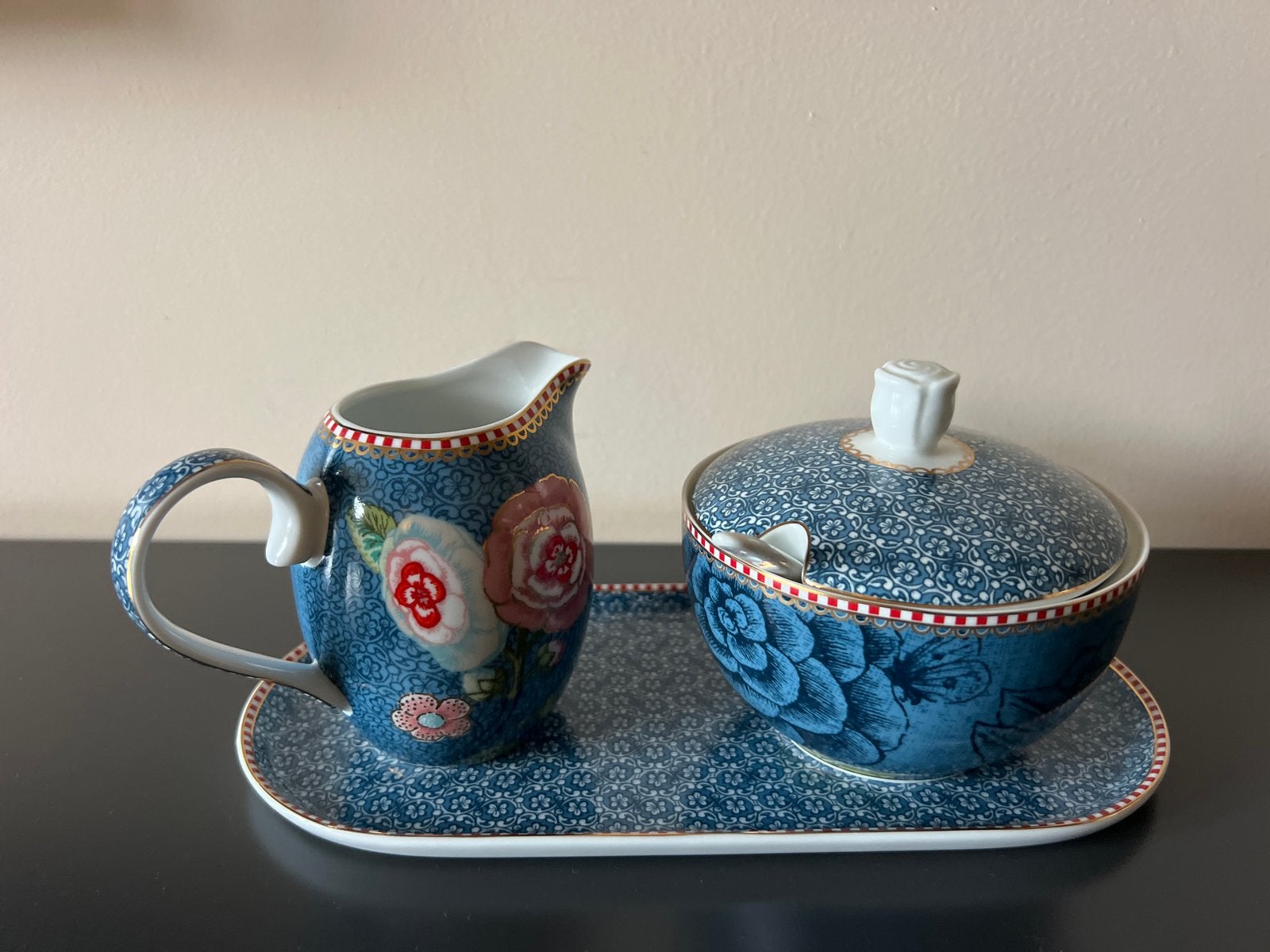 Pip Studio suikerpot, melkkan en dienblad - Floral Porcelain, Ophalen of Verzenden, Zo goed als nieuw, Modern, Porselein