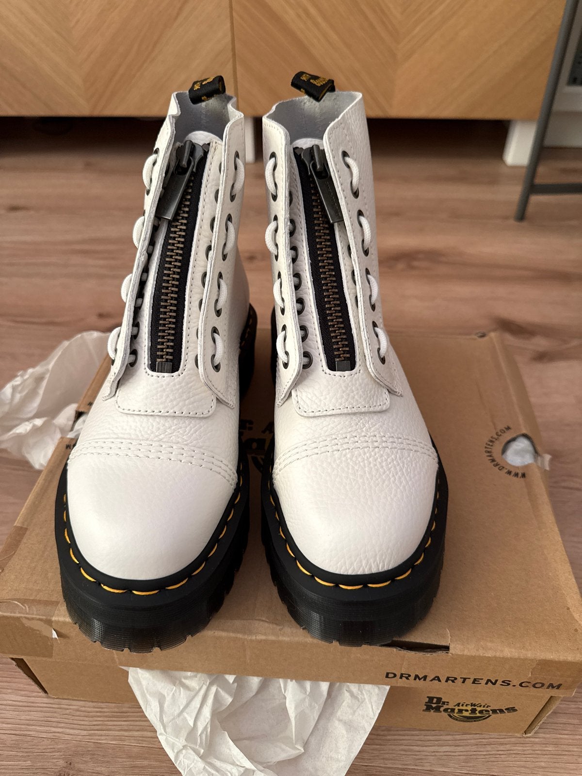 Dr. Martens Sinclair Wit - nieuw maat 41, Wit, Lage of Enkellaarzen, Nieuw, Ophalen of Verzenden