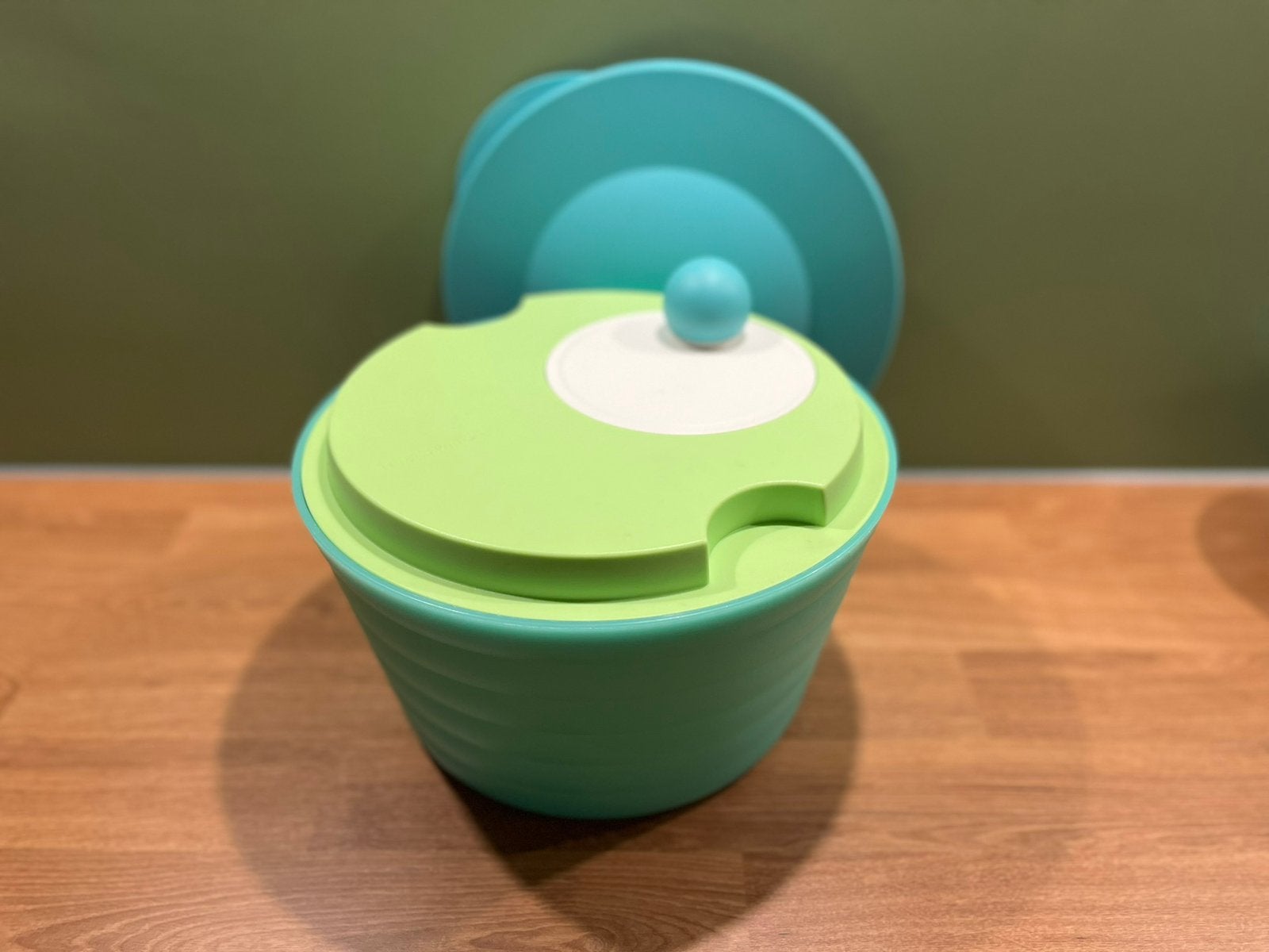 Tupperware slachef/ slaslinger/ slacentrifuge, Ophalen of Verzenden, Zo goed als nieuw, Bak of Kom