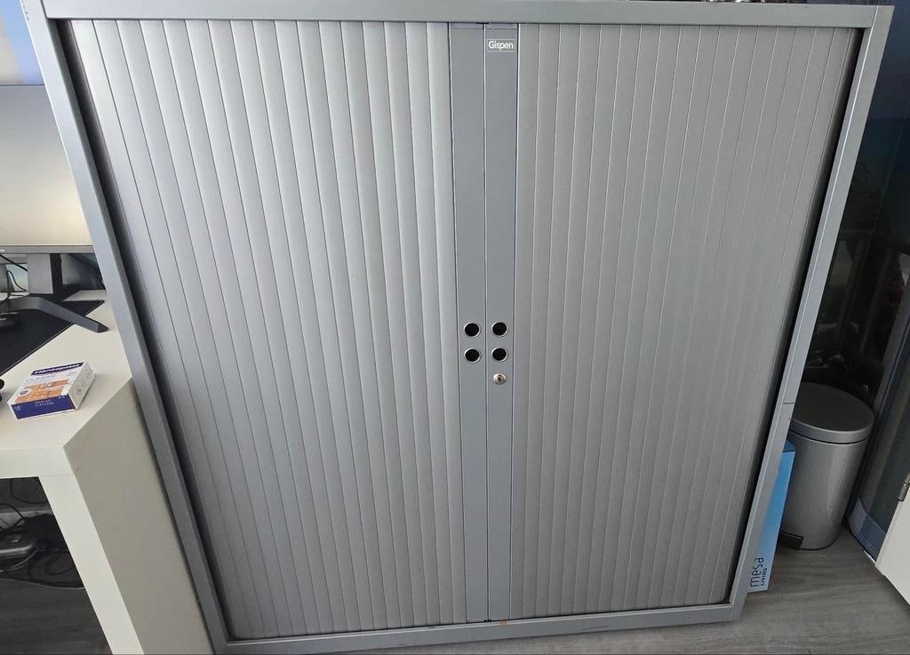 2 Nette Gispen Roldeurkasten - Perfect voor Kantoor/Opslag, Huis en Inrichting, Kasten | Roldeurkasten en Archiefkasten, Ophalen