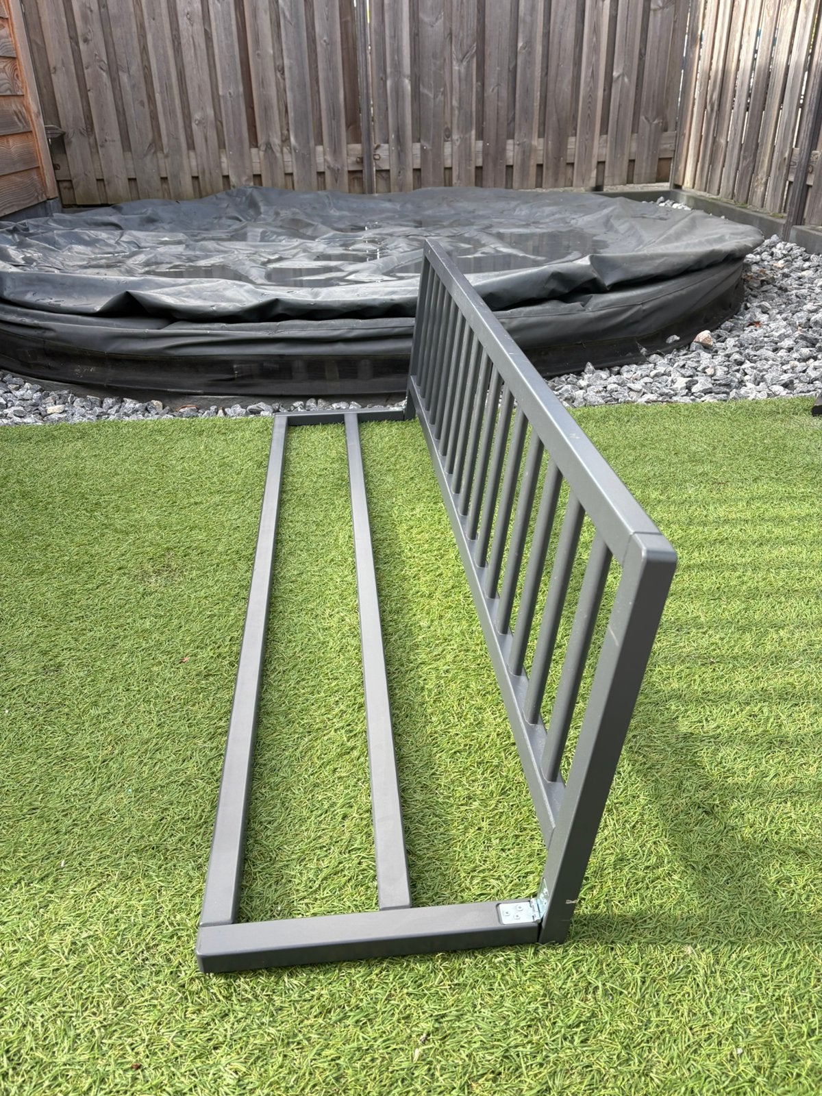 Bed hekje 140cm, Huis en Inrichting, Tweepersoons, Zo goed als nieuw, Hout, 140 cm