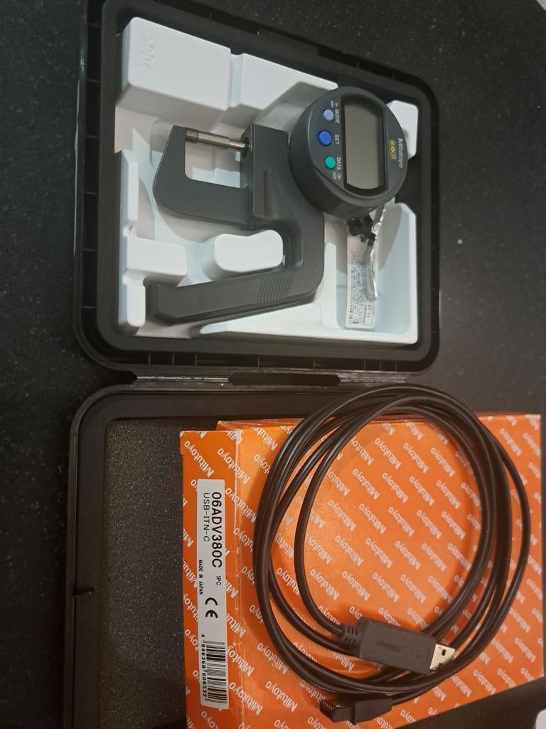Mitutoyo Micrometer 547-400S met USB-kabel ITN-60012924, Doe-het-zelf en Verbouw, Meetapparatuur, Ophalen of Verzenden