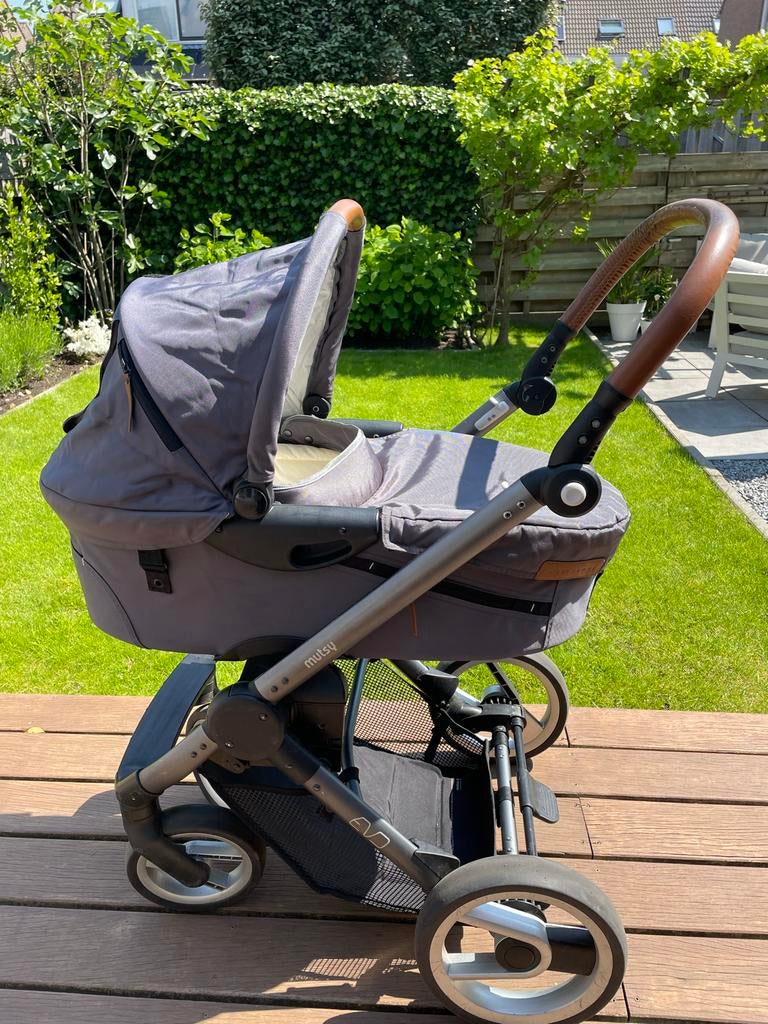 Mutsy Evo kinderwagen met diverse accessoires, Ophalen, Gebruikt, Combiwagen, Met reiswieg