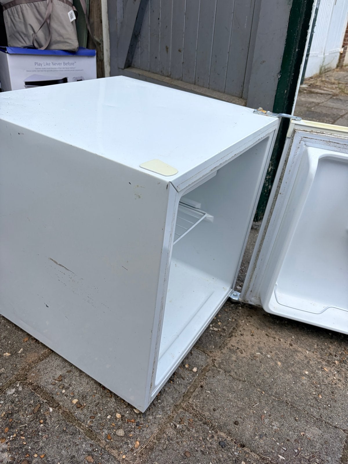 Compacte camping koelkast met klein vriesvak, Ophalen, Gebruikt, Minder dan 75 liter, Met vriesvak