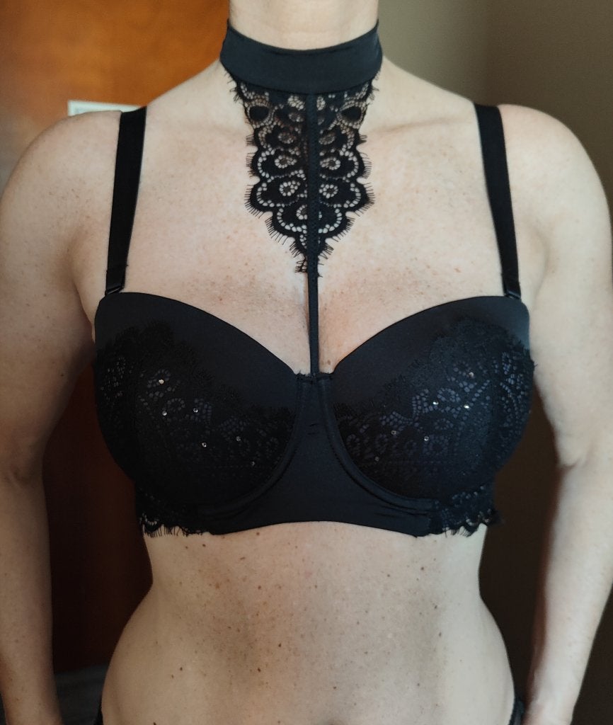 Zwarte BH kant halsband collier Honkemöller 75E, Hunkemöller, Ophalen of Verzenden, Zwart, BH