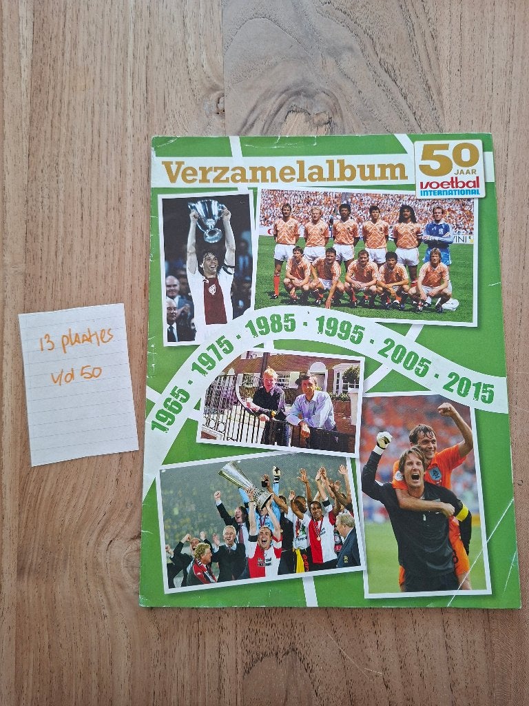 Voetbal verzamelalbum VI 50 jaar, Ophalen of Verzenden, Gebruikt, Overige binnenlandse clubs, Boek of Tijdschrift