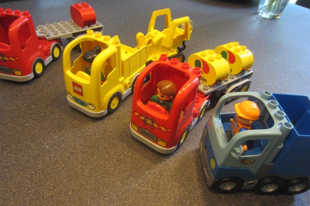 Duplo vrachtauto's 4x, Overige thema's, Overige typen, Ophalen of Verzenden, Zo goed als nieuw
