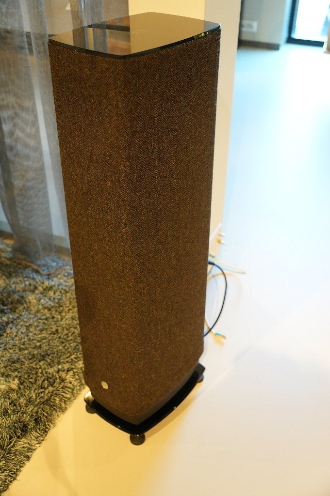 Linn 530 Exakt aktieve speakers Ex-Demo, Vloerstaande luidspreker, Ophalen of Verzenden, Zo goed als nieuw, 150 watt of meer
