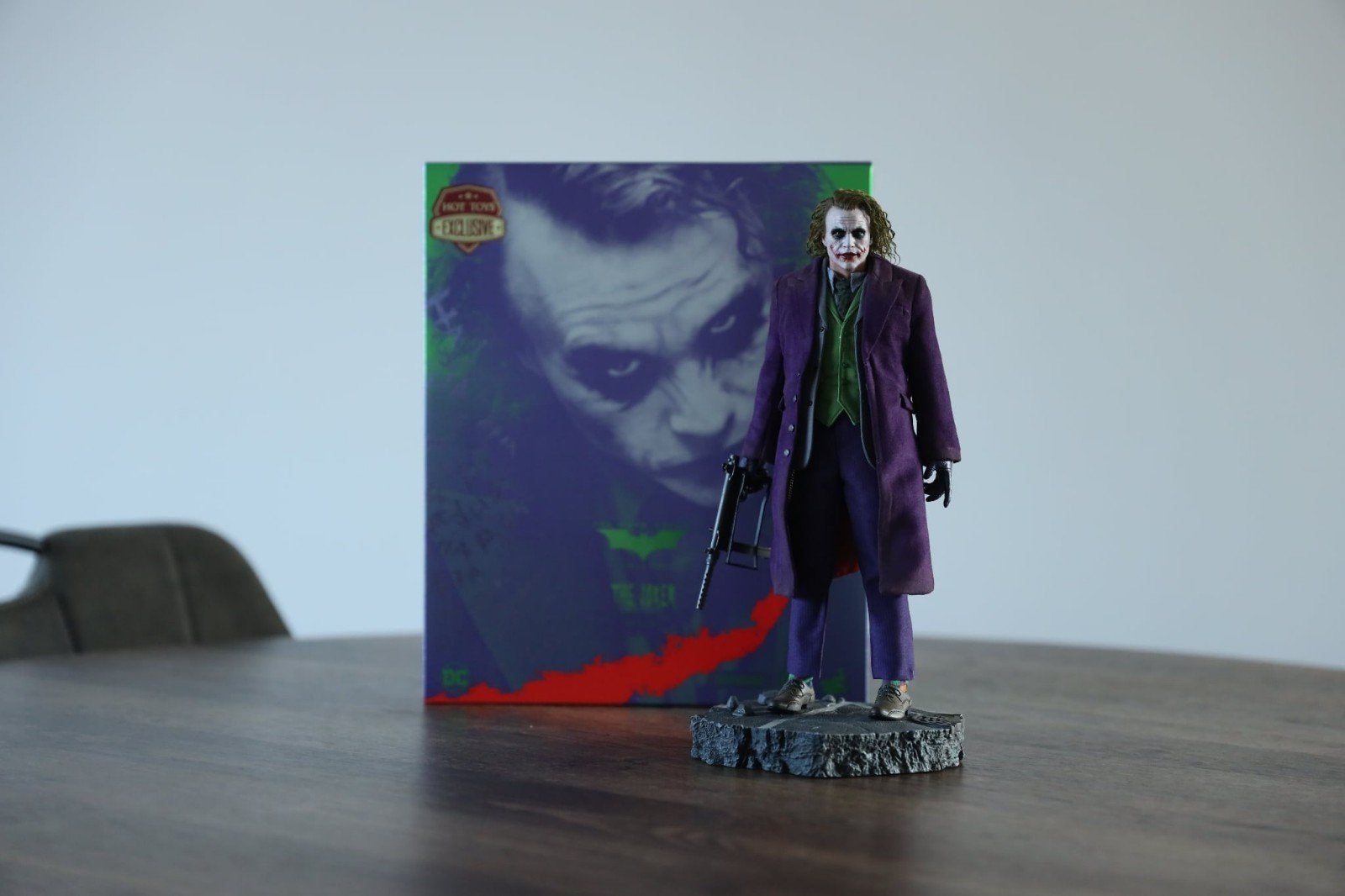 The Joker Dark Knight Artisan Edition DX33, Verzamelen, Ophalen, Zo goed als nieuw