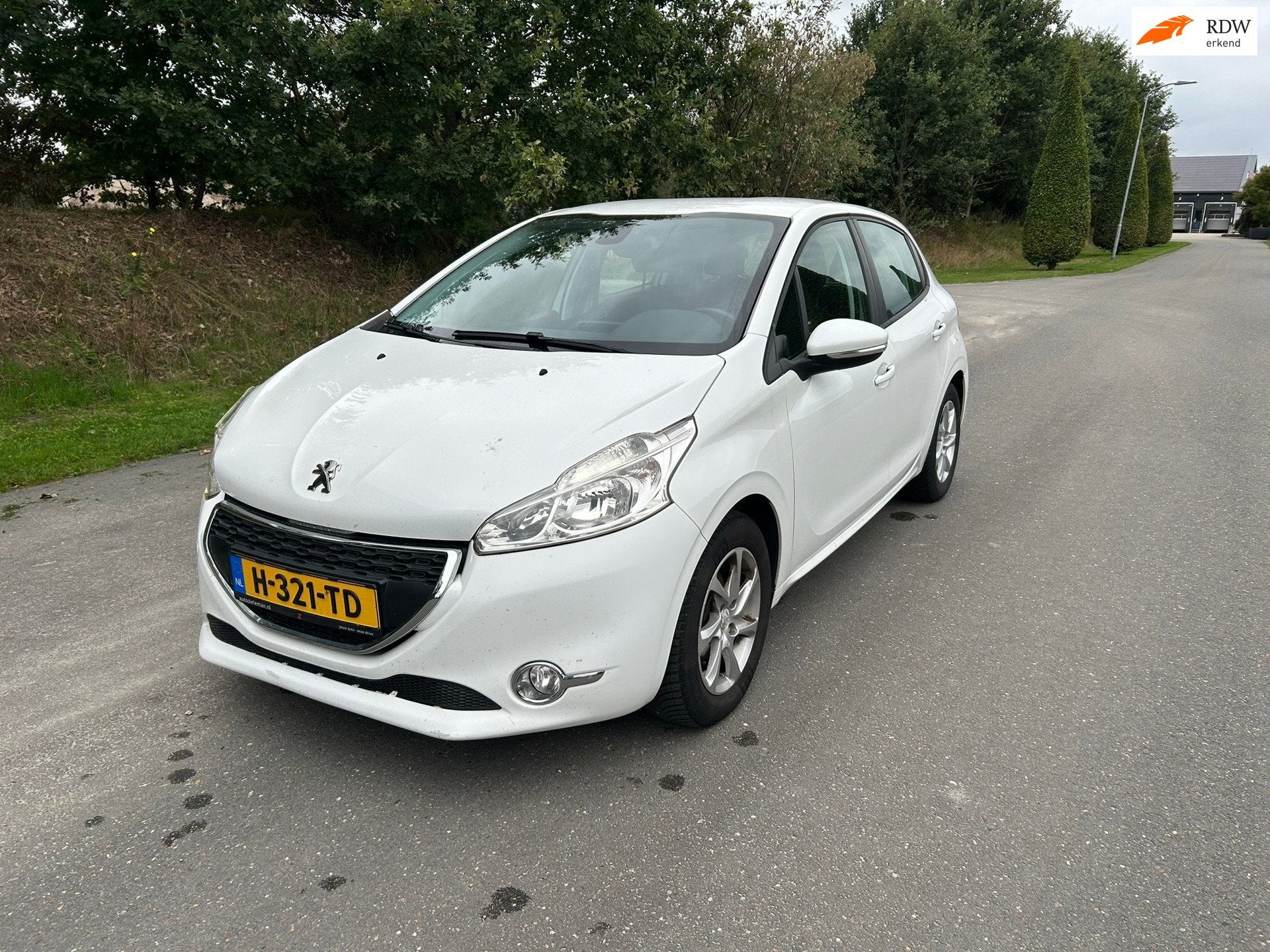 Peugeot 208 1.0 VTi Active, Voorwielaandrijving, Euro 5, 450 kg, Gebruikt