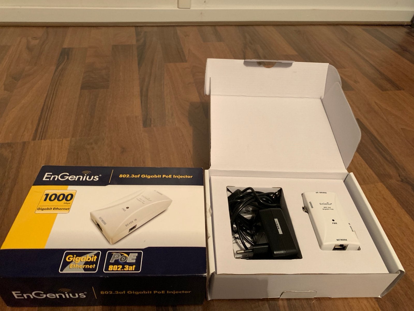 7x EnGenius PoE Injector 48V 802.3af Gigabit Ethernet, Ophalen of Verzenden, Zo goed als nieuw