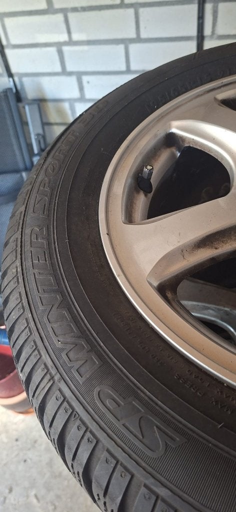 4 x Winterbanden met velgen, Ophalen, Gebruikt, 15 inch, Banden en Velgen