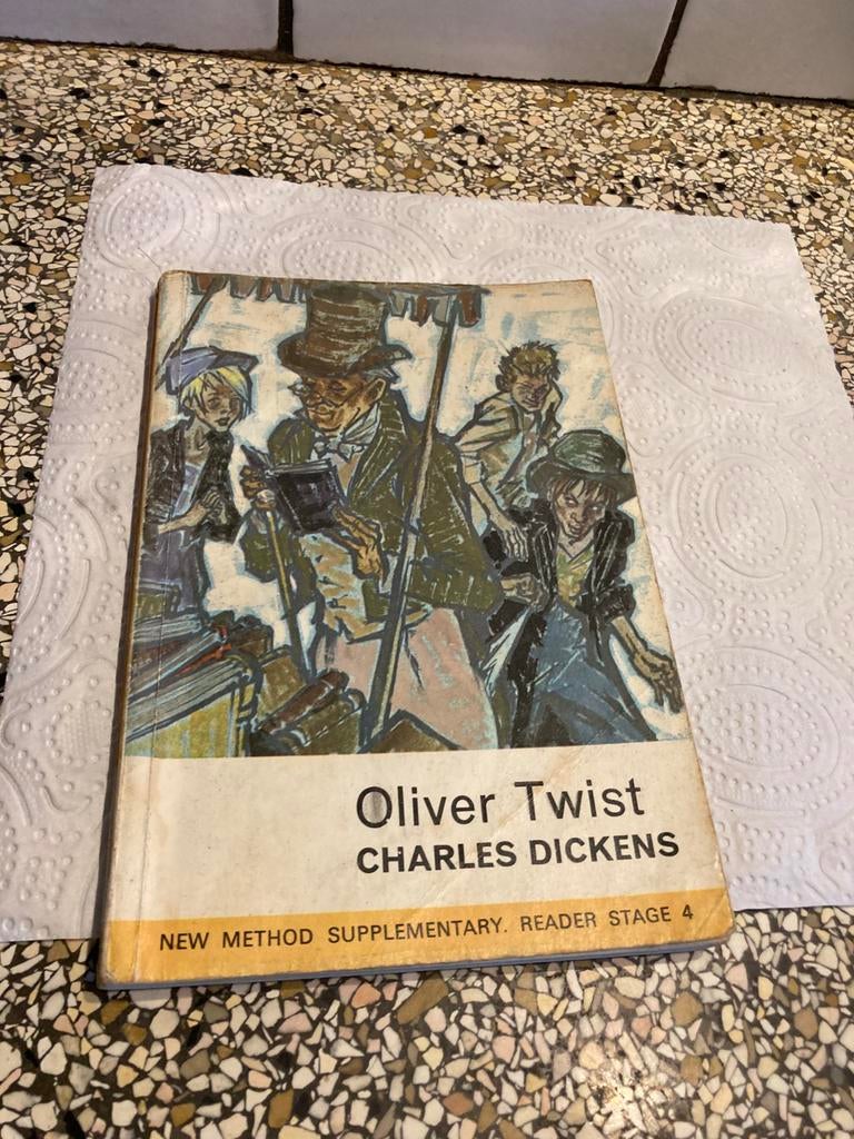 Olivier Twist, Ophalen of Verzenden, Gelezen