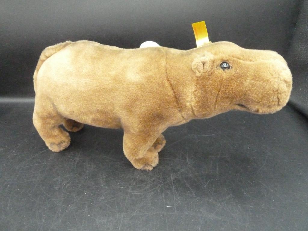 Steiff nijlpaard Mocky  met vaantje en knopje, Ophalen of Verzenden