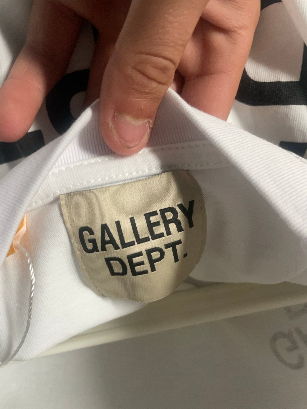 Gallery dept longsleve, Ophalen