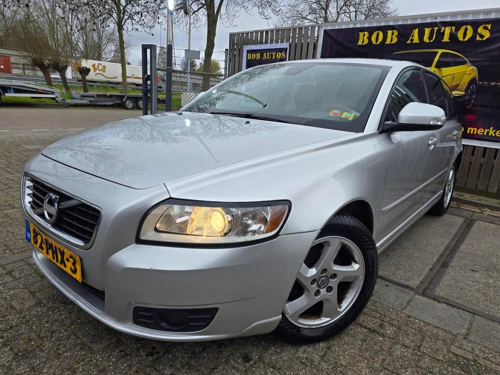 Volvo V50 2.0 Sport/ 1e eigenaar/nap/airco/cruise/parkeersen, Gebruikt, Origineel Nederlands, Parkeersensor, 1279 kg