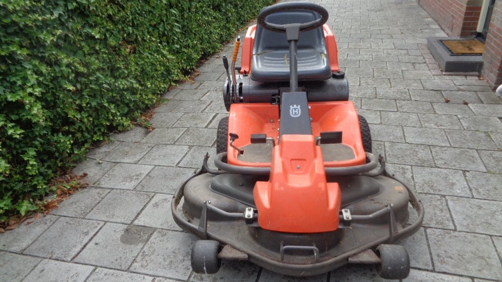 wegens inruil 1x husqvarna rider 16 /hydrostaat /met laswer, Ophalen, Gebruikt, Husqvarna, Nederland