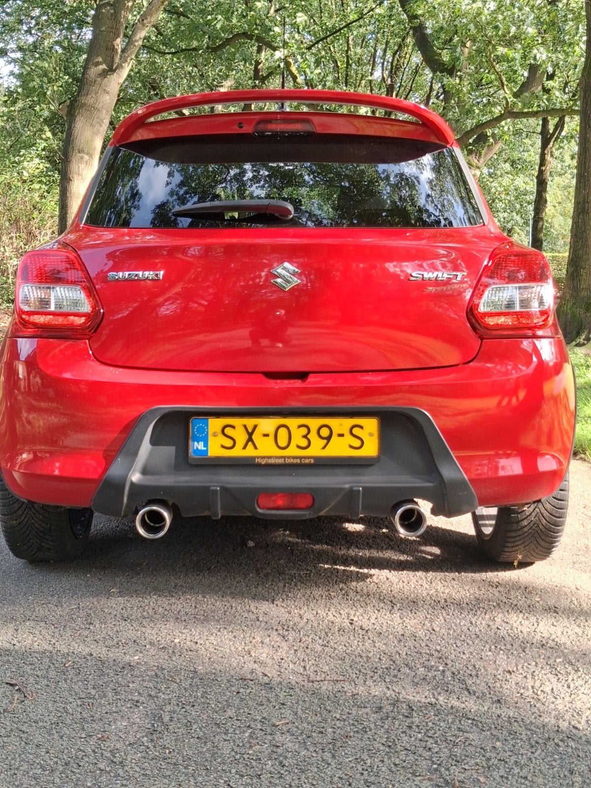 Suzuki Swift 1.2 sportline 90pk 2018 Rood, Auto's, Voorwielaandrijving, 1242 cc, 4 cilinders, 400 kg