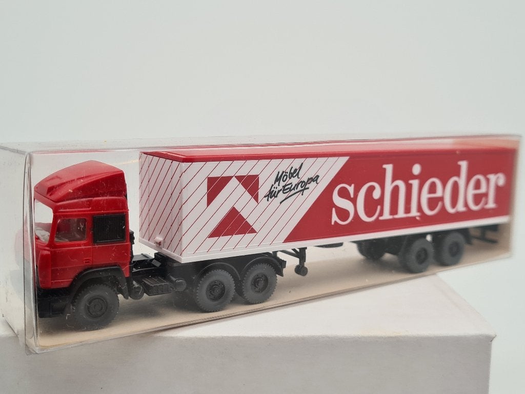 Iveco vrachtwagen Schieder Meubels - Wiking 1/87, Verzenden, Zo goed als nieuw, Bus of Vrachtwagen, Wiking