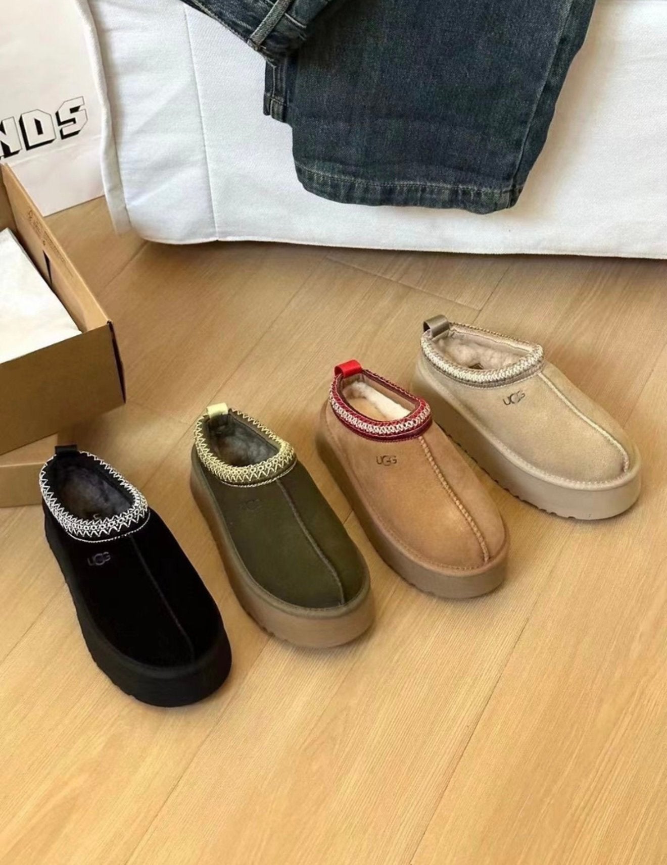 UGGS tasman II, Kleding | Dames, Ophalen of Verzenden, Nieuw, Overige typen