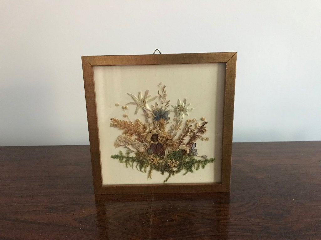 Lijst  goudkleurig droogbloemen edelweiss handmade Austria, Ophalen of Verzenden