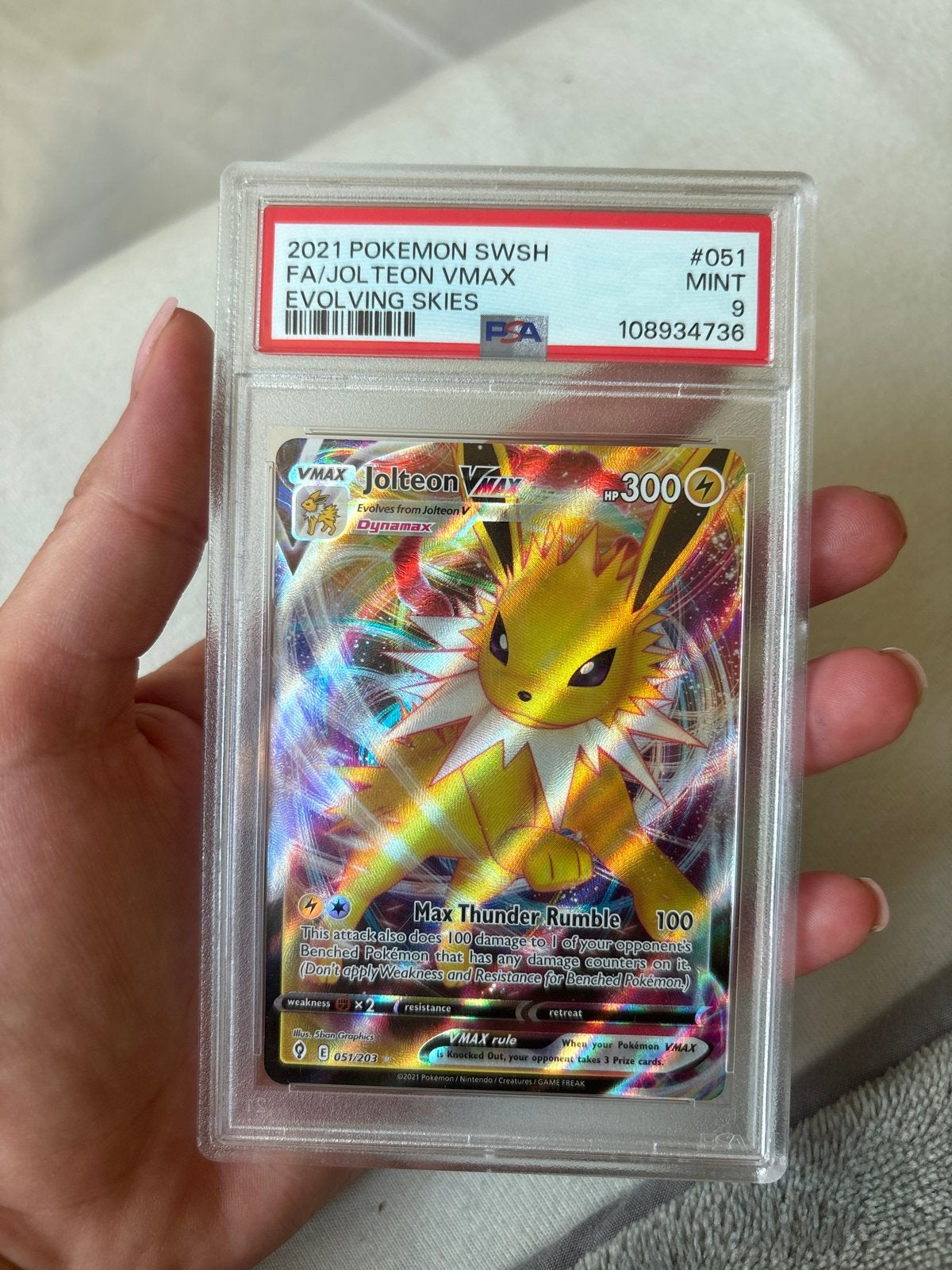 Jolteon VMAX Glimmende Pokémon Kaart PSA 9, Ophalen of Verzenden, Zo goed als nieuw, Losse kaart, Foil