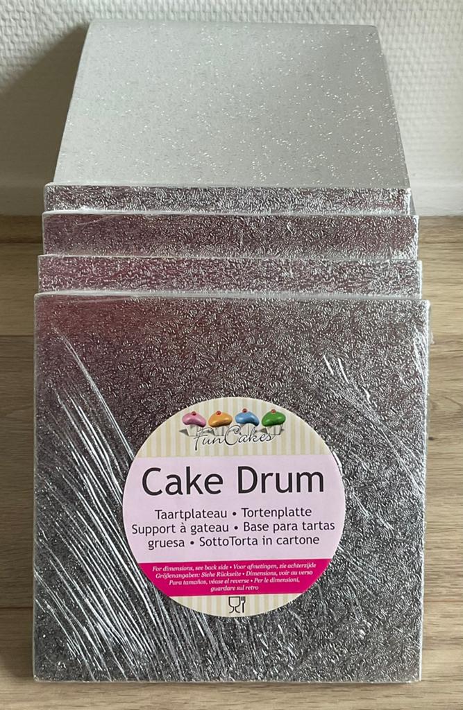 Vierkante cake crum zilver 17,5 cm, 15 stuks (nieuw), Ophalen of Verzenden, Nieuw, Taarten of Cupcakes